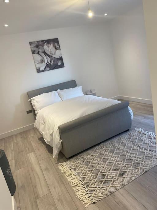 Stylish And Cosy 2 Bedroom Flat In Croydon Exterior photo