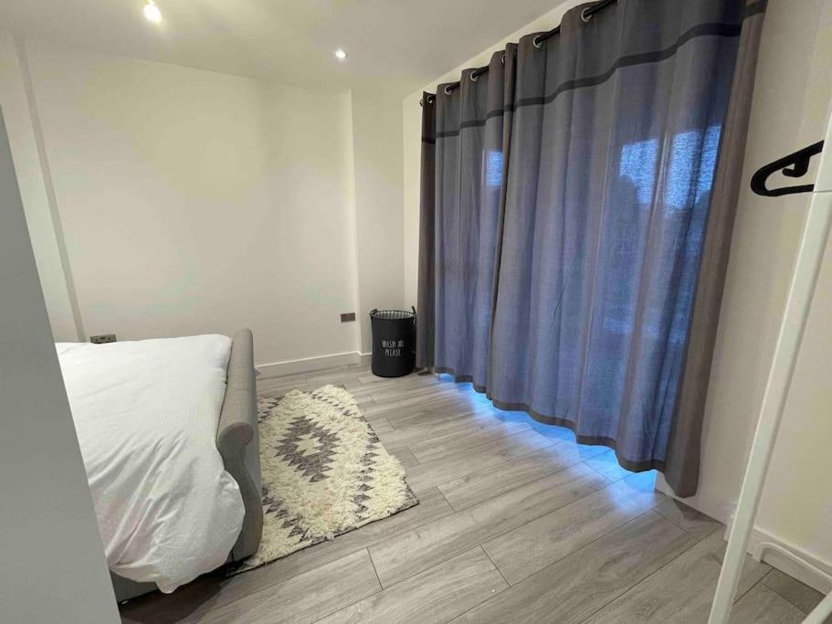 Stylish And Cosy 2 Bedroom Flat In Croydon Exterior photo